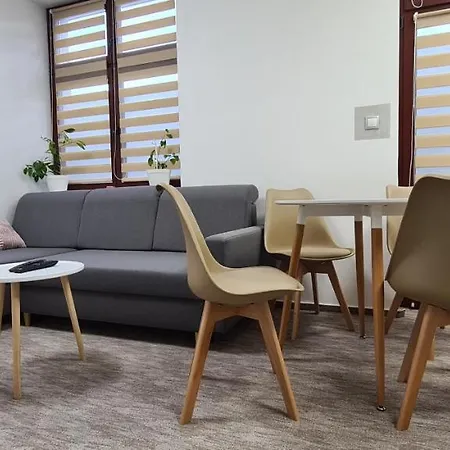 Centrum Leyla Ii * Μπαρντέγιοβ